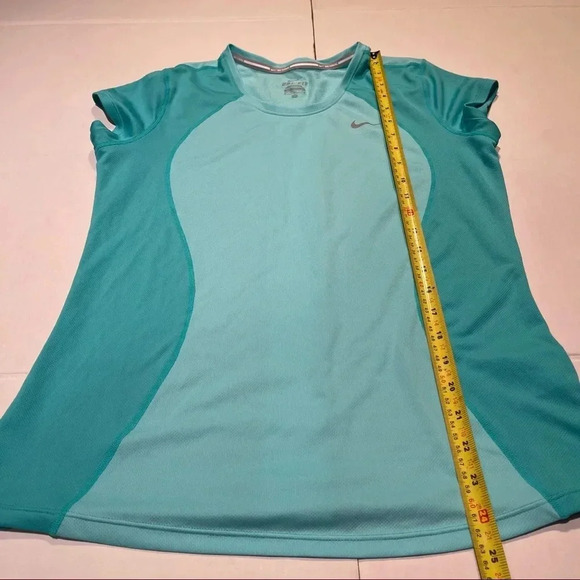 Nike DRI-FIT Exercise Shirt Women Size M - Picture 12 of 13